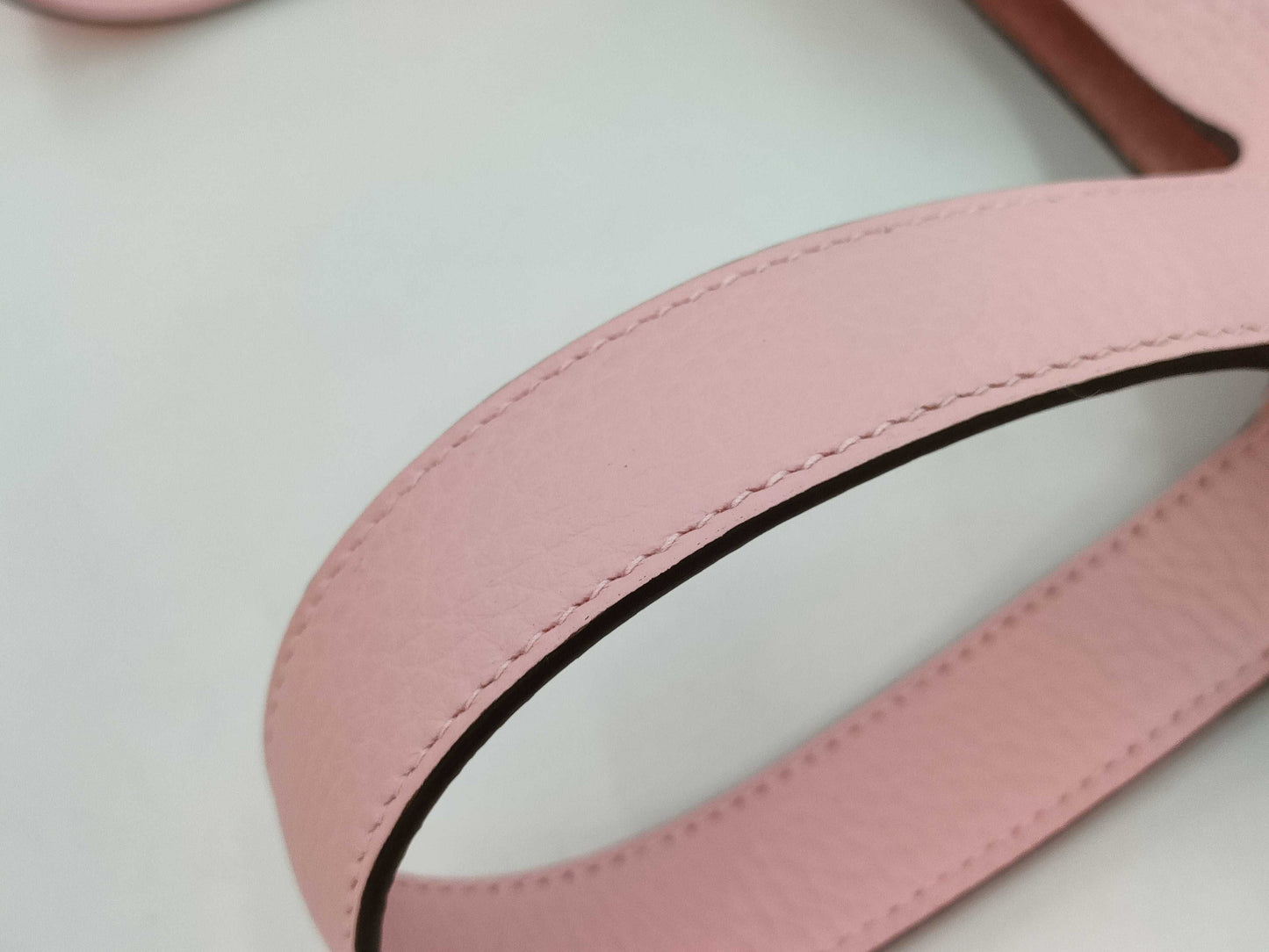 HERMES Picotin Lock 18 Rose Sakura x Taurillon Clemence x Silver Hardware K Stamp Handbag