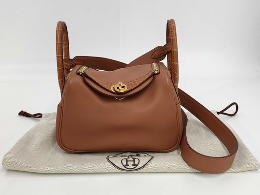 HERMES Lindy Mini Touch Swift Leather Shoulder Bag in Alligator Leather with Gold GD Hardware and B Stamp