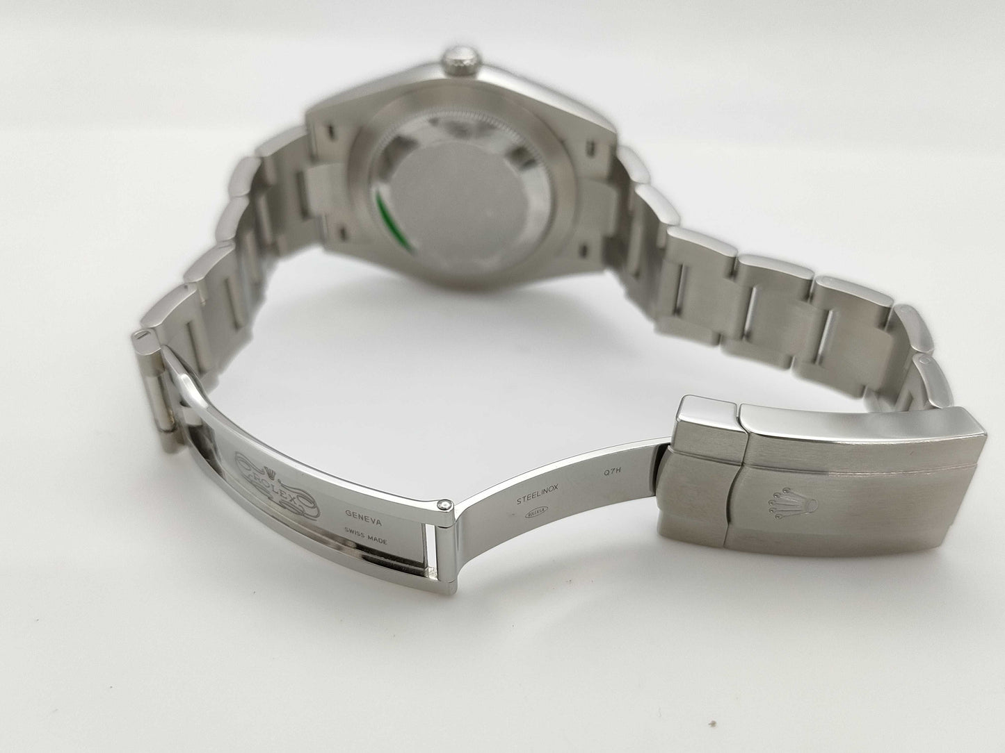 ROLEX 124300 5E9073L1 Green Dial Men's Watch