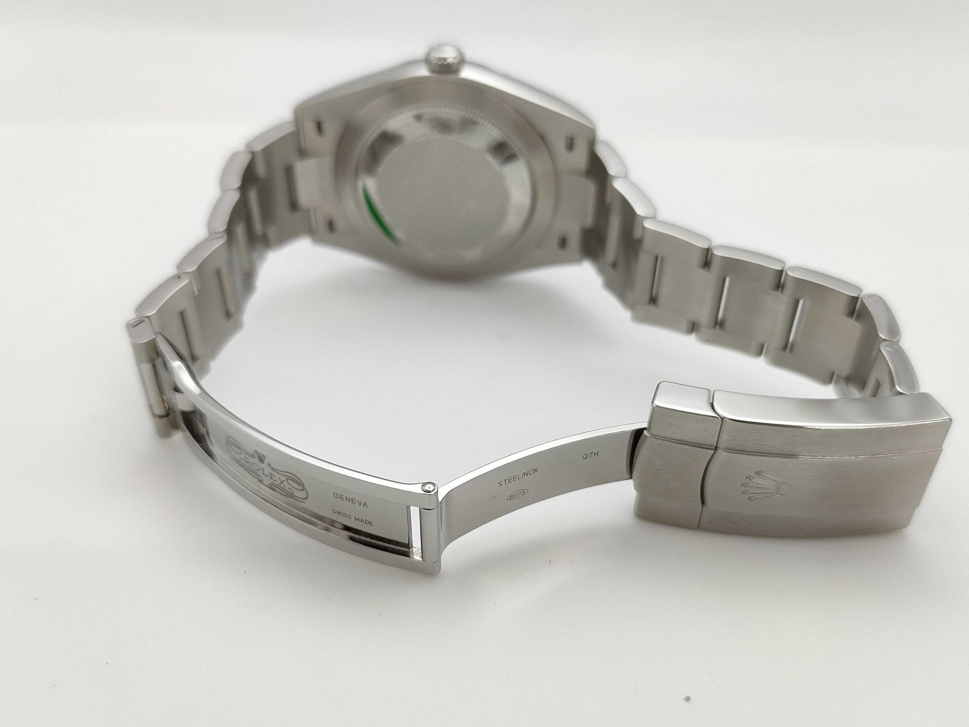 ROLEX 124300 5E9073L1 Green Dial Men's Watch