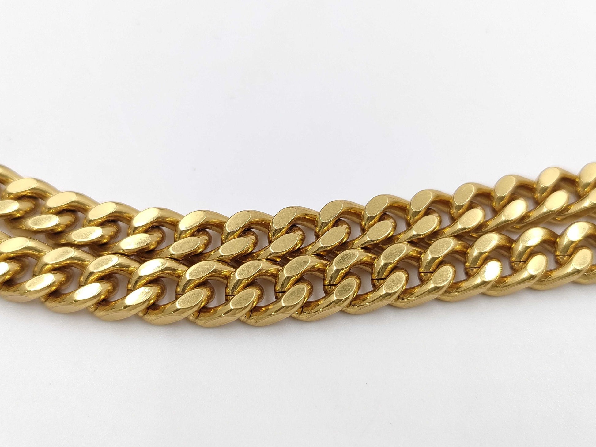 SAINT LAURENT Yves Saint Laurent shoulder bag