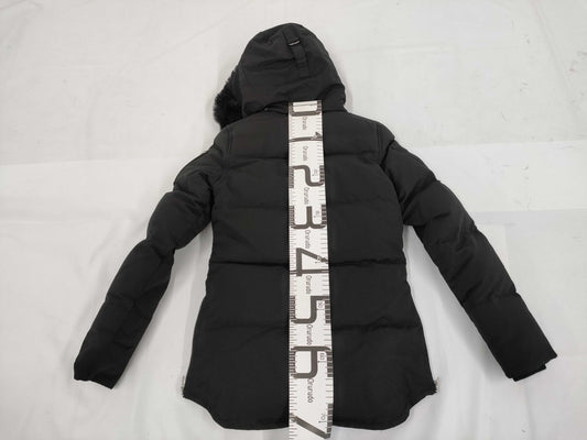 Moose Knuckles Down Coat MK2229L3Q Logo Fittings