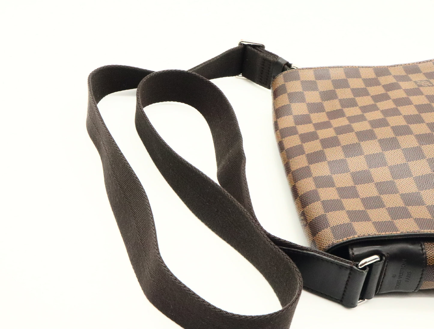 LOUIS VUITTON Damier District PM N41031 CA1178 Shoulder Bag