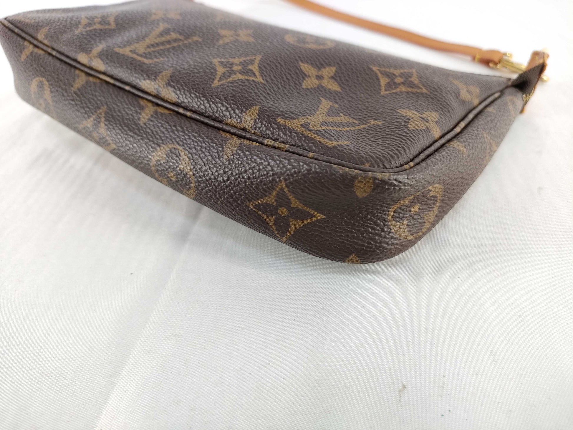 LOUIS VUITTON Monogram Pochette Accessoires M51980 AR0010 Pouch