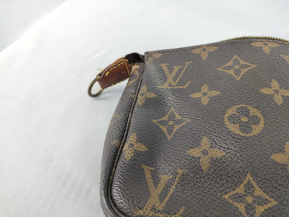 LOUIS VUITTON Monogram Pochette Accessoires M51980 AR0070 Pouch