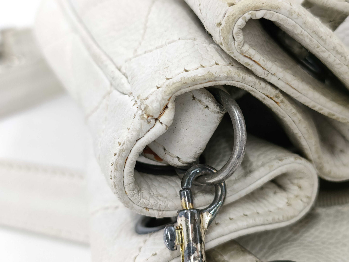 CHANEL Matlasse Caviar Skin Drawstring Backpack White Rucksack