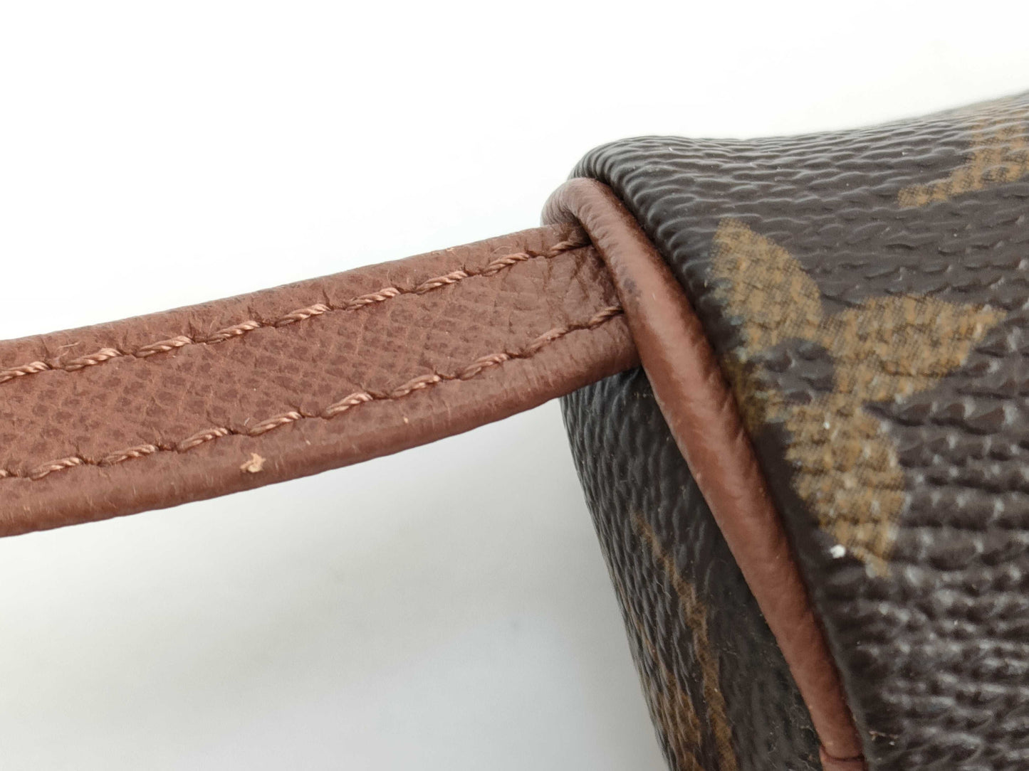 LOUIS VUITTON Monogram Louis Vuitton Etui Trois Pouch 50 Pouch