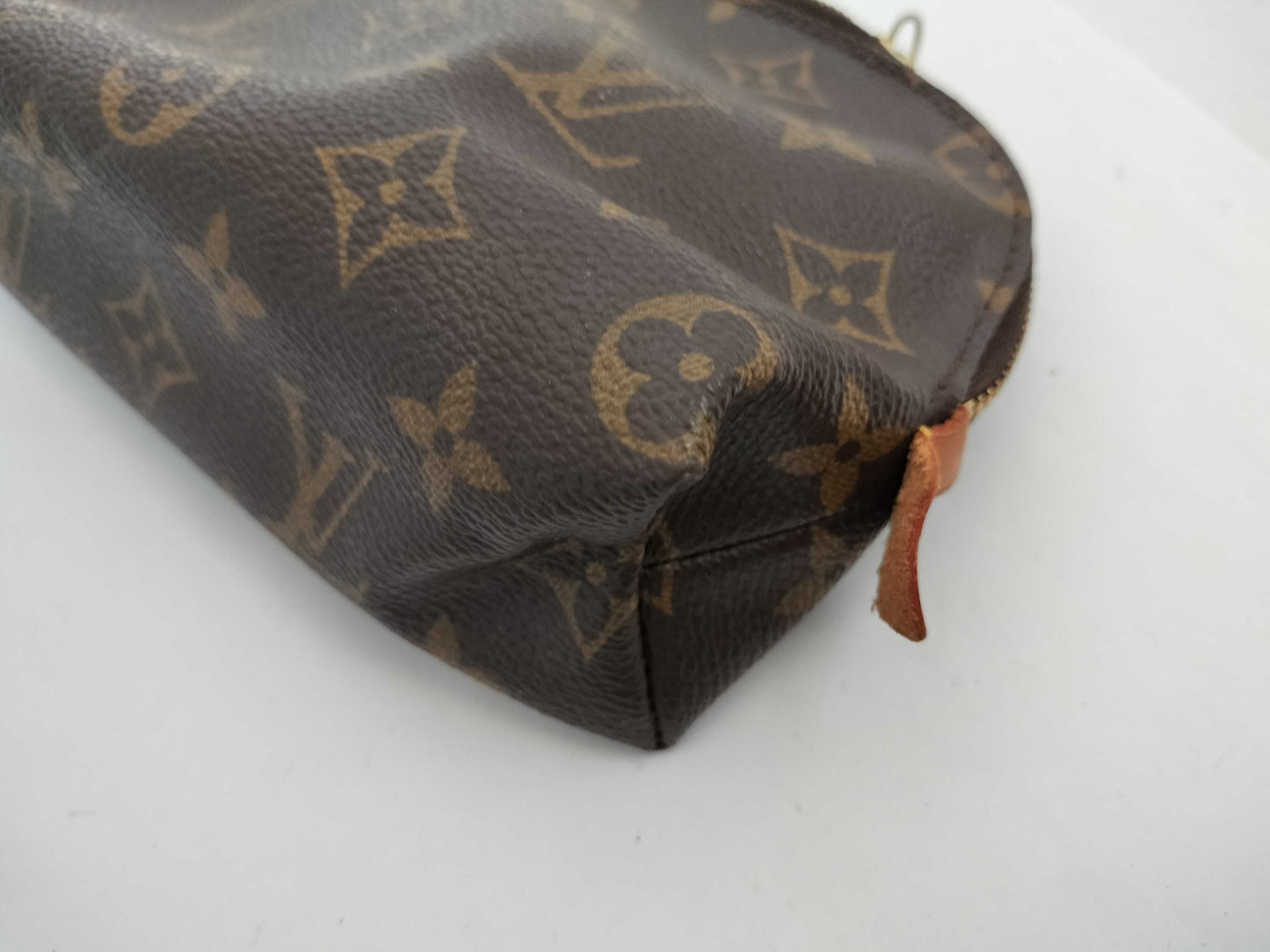 LOUIS VUITTON Monogram Louis Vuitton Monogram Pochette Cosmetic Pouch