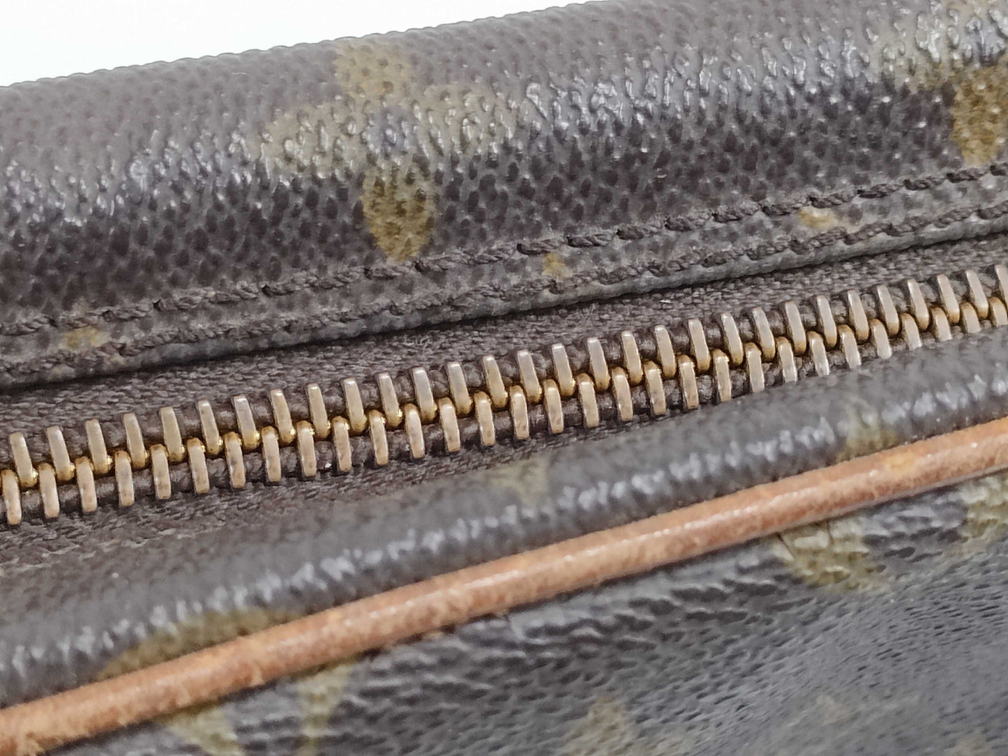 LOUIS VUITTON Monogram Louis Vuitton M51847 Monogram Compiègne 23 Second Bag
