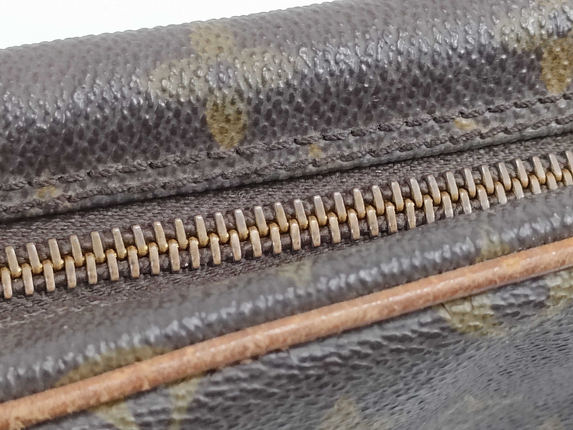 LOUIS VUITTON Monogram Louis Vuitton M51847 Monogram Compiègne 23 Second Bag