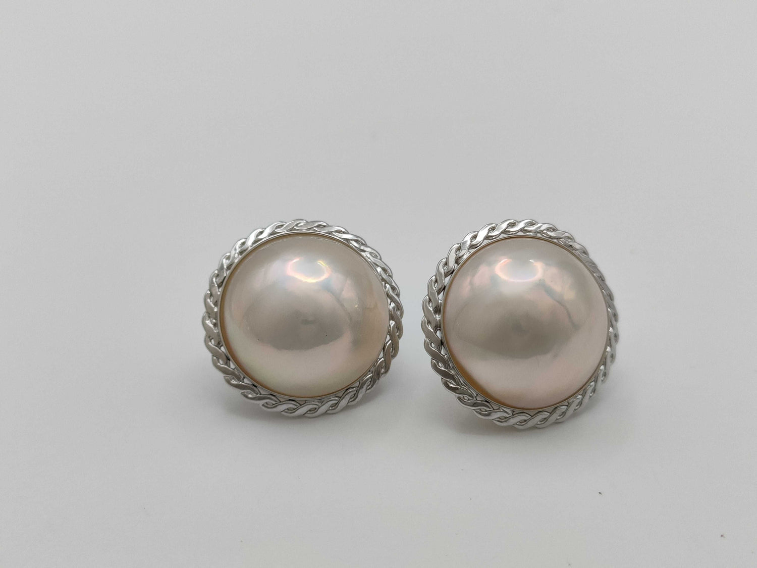 Mabe Pearl Diameter Approx. 15.3mm*2 K14WG 5.8g Earrings 