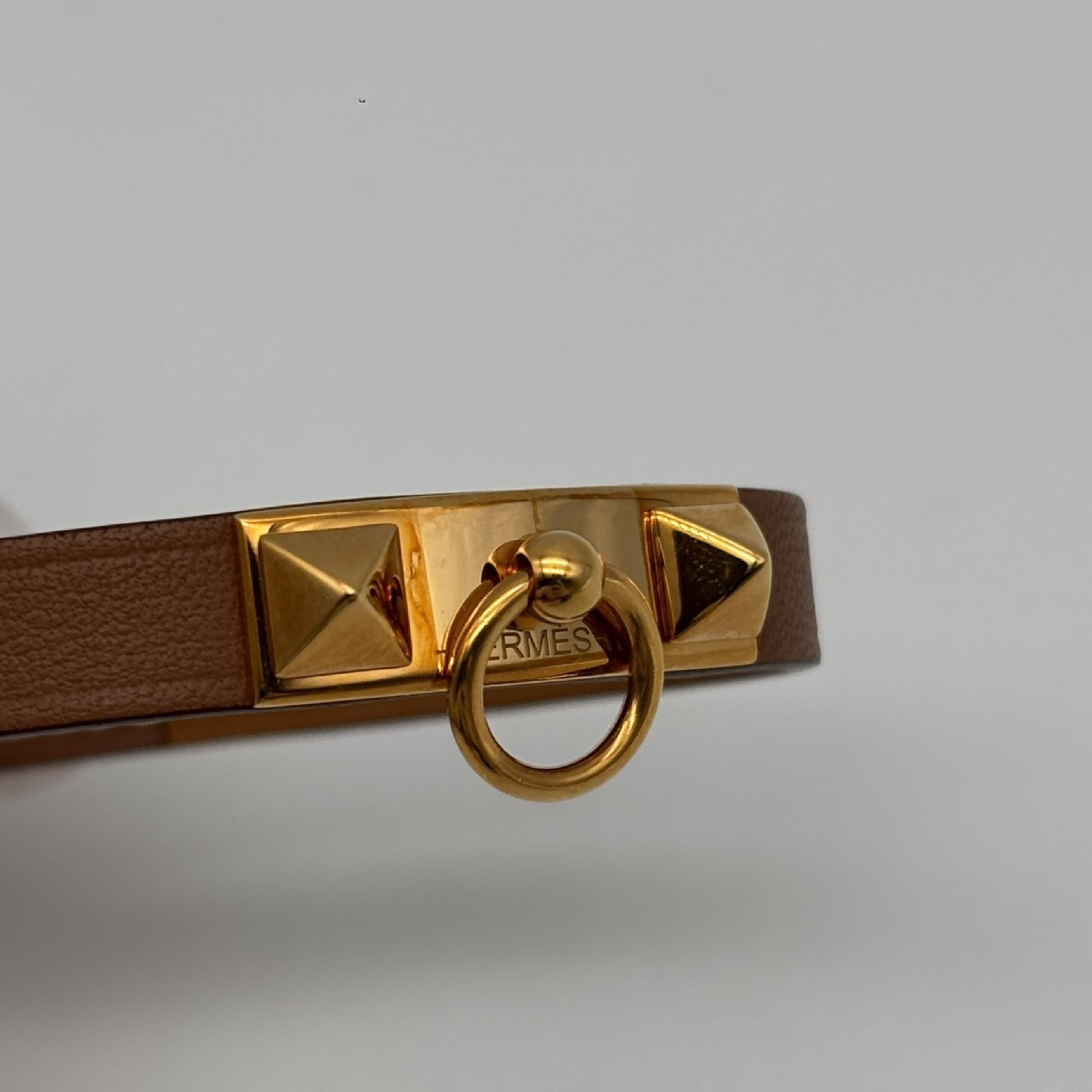 HERMES Reval Gold B-Engraved Bracelet Bangle