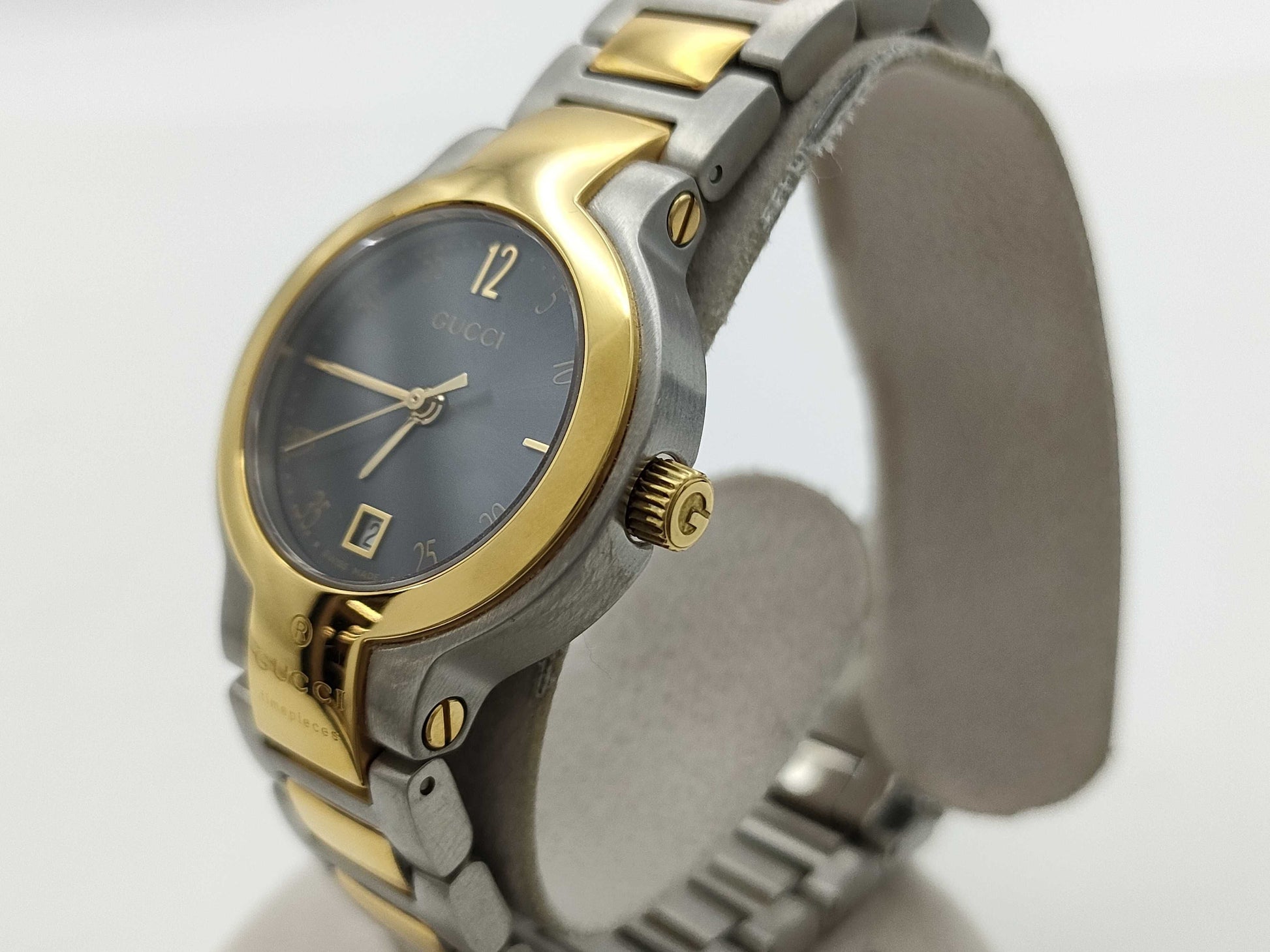 GUCCI 8900L 0018418 Quartz Immovable Women's Watch