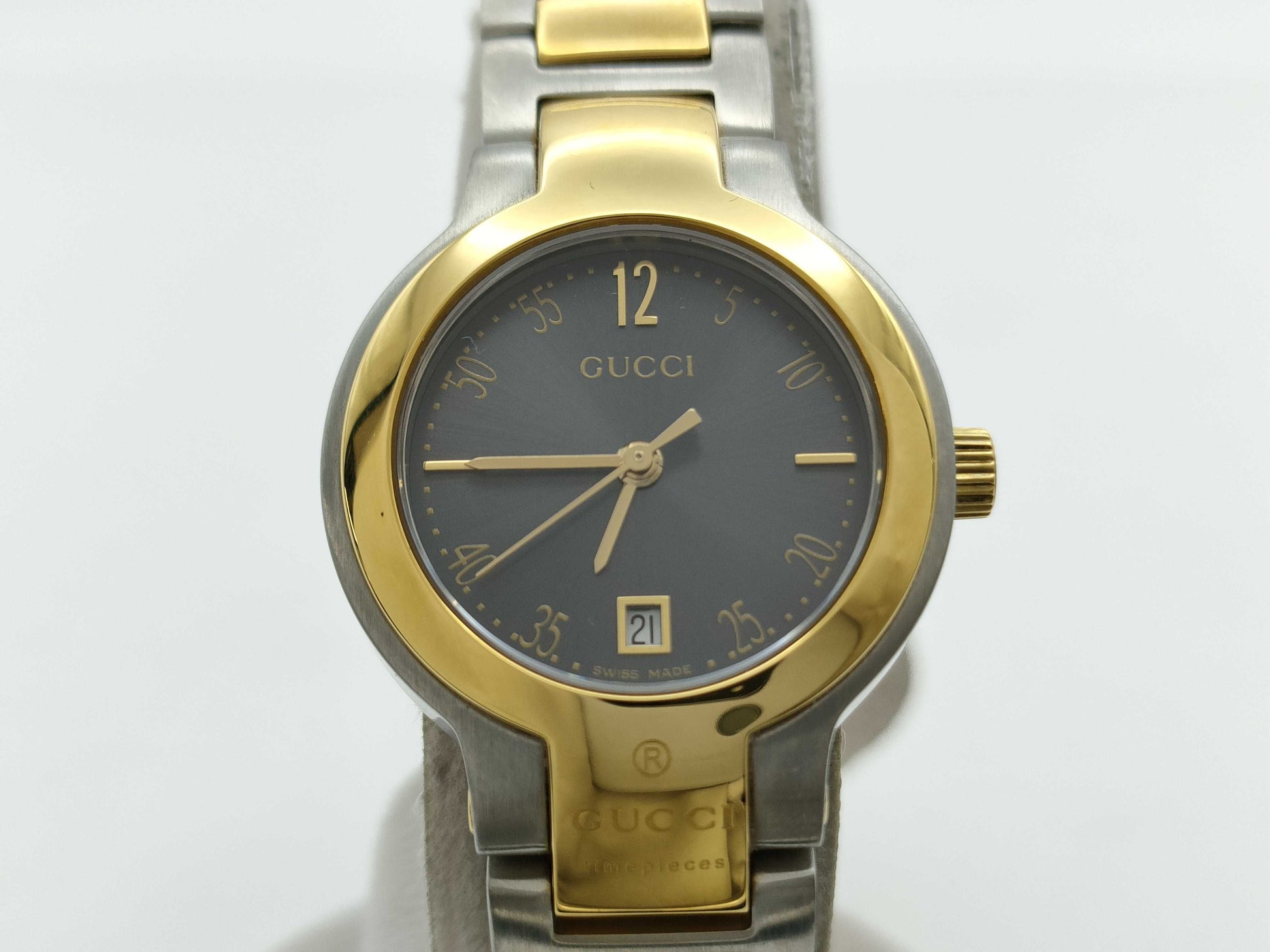 GUCCI 8900L 0018418 Quartz Immovable Women's Watch