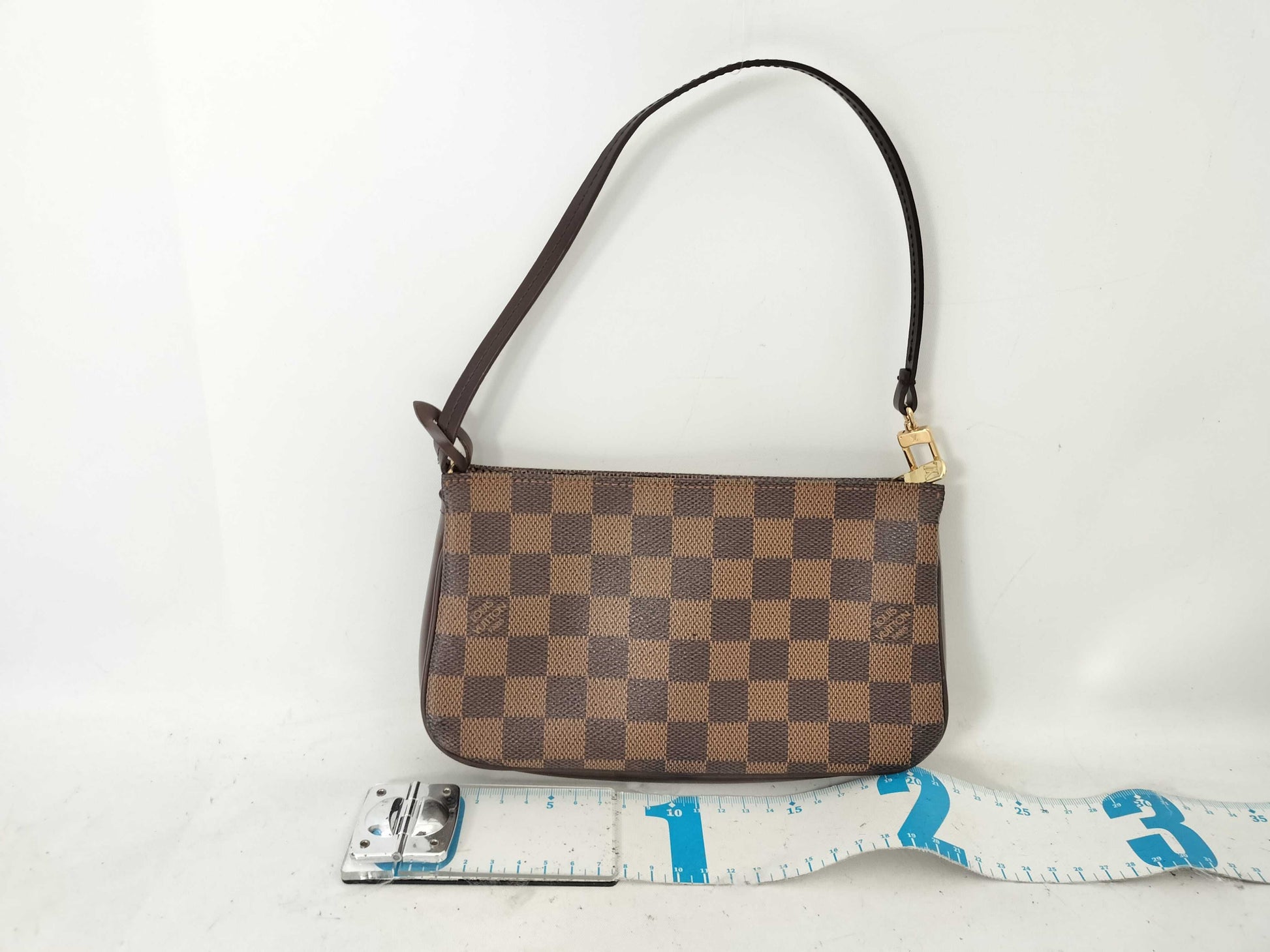 LOUIS VUITTON Damier Navona Pouch N51983