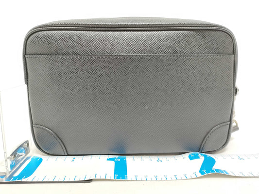 LOUIS VUITTON Taiga LOUIS_VUITTON M30939 Pochette Cassai IC Bag Bag Second Bag