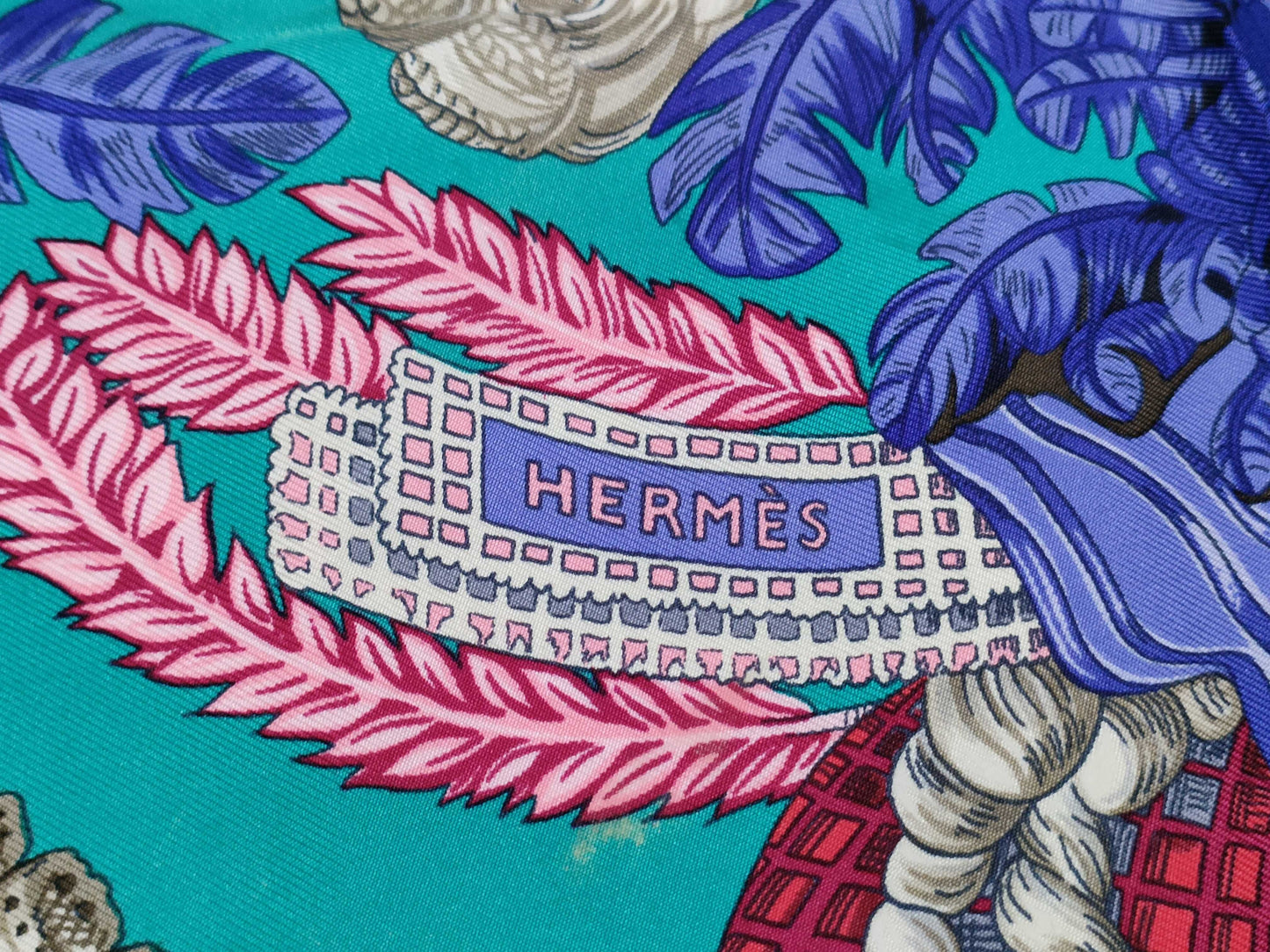 HERMES Carre HERMES Hermes Carre 90 Scarf Scarf