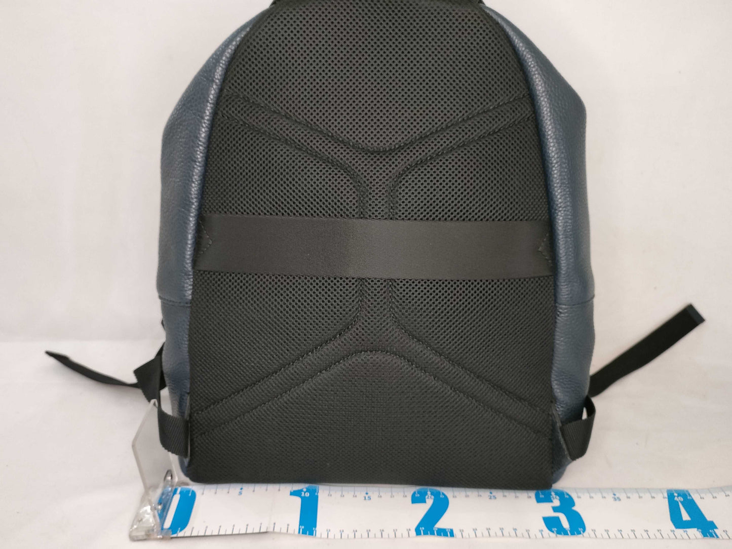 Salvatore Ferragamo Ferragamo logo leather backpack in navy