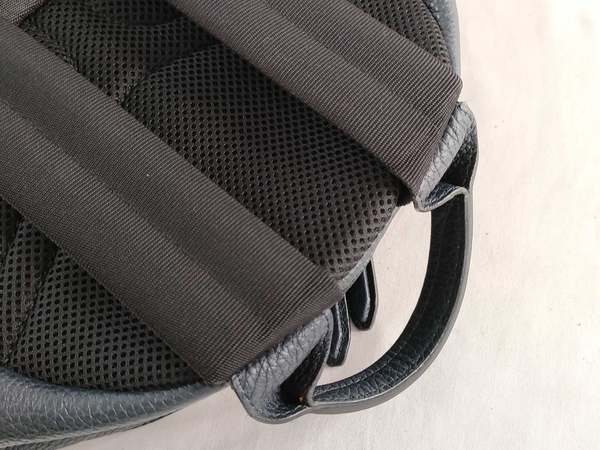 Salvatore Ferragamo Ferragamo logo leather backpack in navy