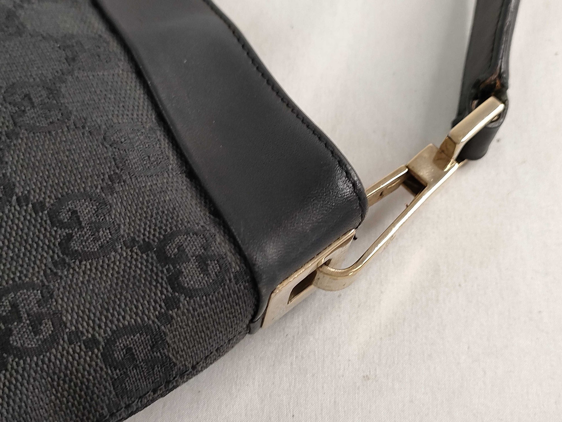 GUCCI GG Canvas GUCCI One-Shoulder Bag 33900 000926 GG Canvas Leather Black Shoulder Bag