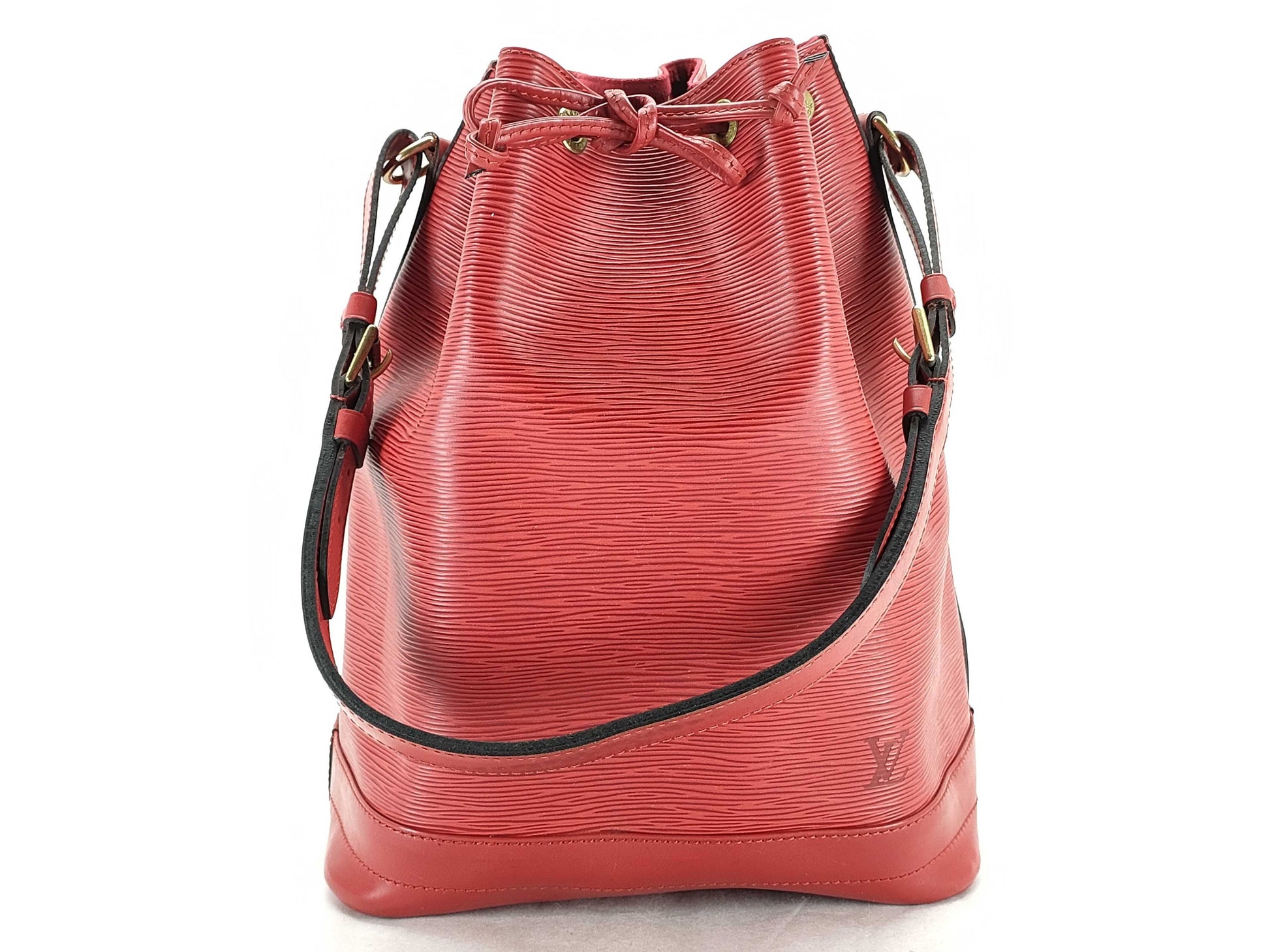 LOUIS VUITTON Epi Epinoe Shoulder Bag