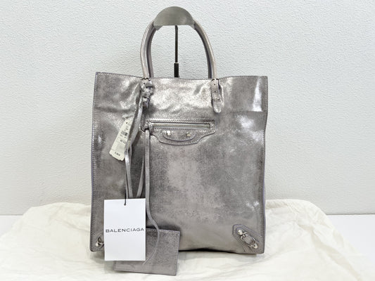 BALENCIAGA BALENCIAGA Balenciaga Paper Tote Bag Handbag Leather Mirror Storage Bag Silver City 255412/5330 515859 Tote Bag
