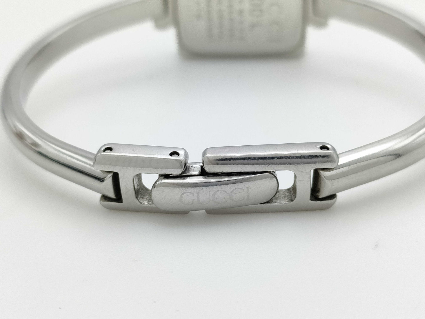 GUCCI 1900L 0174624 Black Dial Quartz Women's Watch