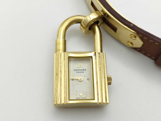 HERMES 911192 ◯Z Engraved White Dial Women's Watch