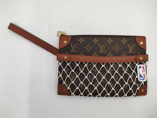 LOUIS VUITTON Louis Vuitton Pouch M80543 Monogram Net Flat Pouch NBA Collaboration Tea Pouch