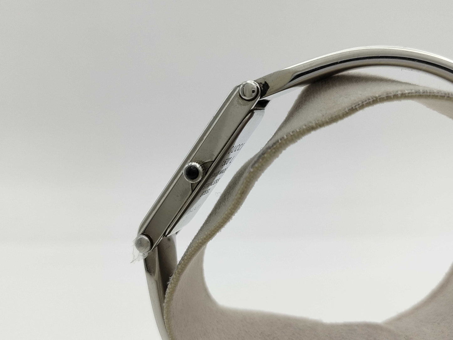 GUCCI 1500L 0643431 Quartz Women's Watch