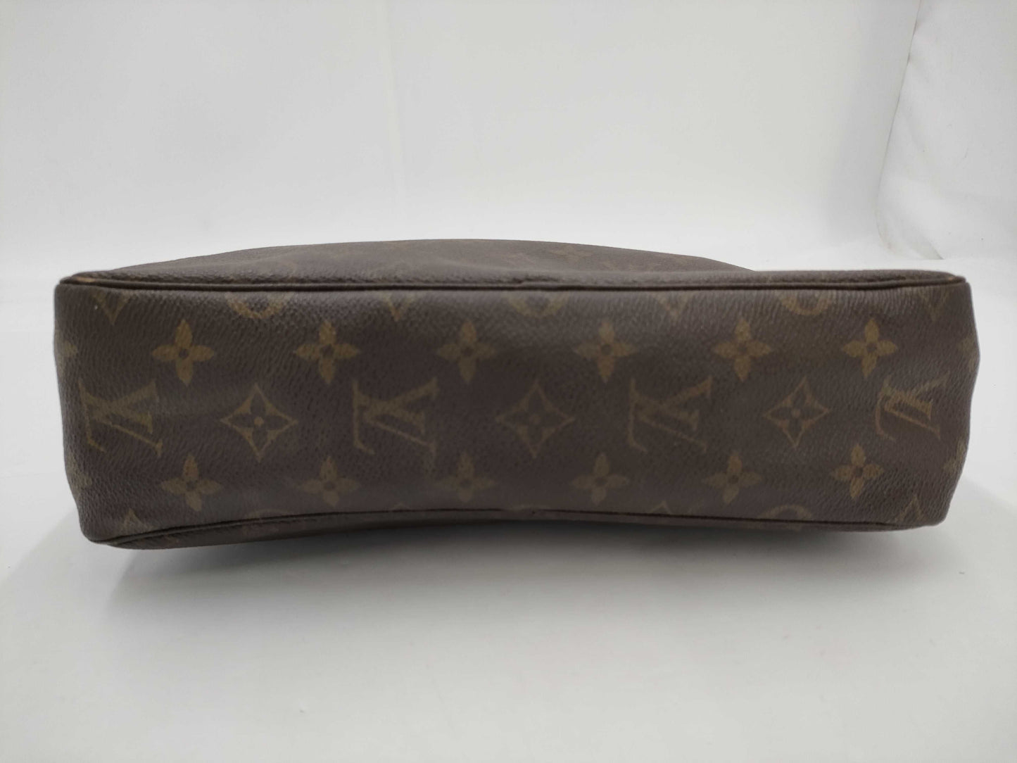 LOUIS VUITTON True Toilette 23 Monogram M47524 Pouch