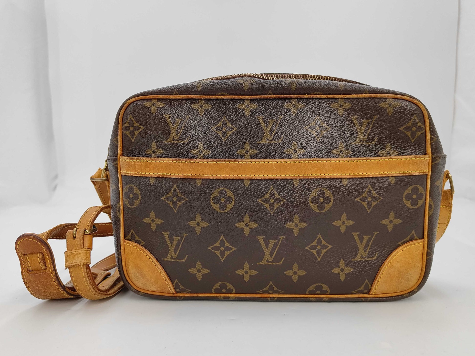 LOUIS VUITTON Louis Vuitton Monogram Trocadero PM MB0025 Shoulder Bag