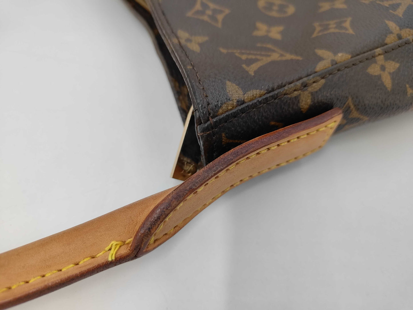 LOUIS VUITTON Monogram Looping GM MI0031 Shoulder Bag