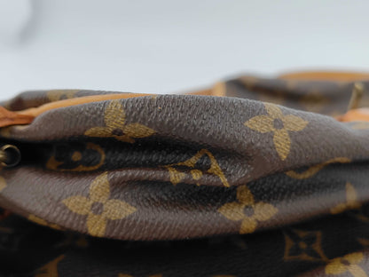 LOUIS VUITTON LOUIS VUITTON Saumur Shoulder Bag Shoulder Bag