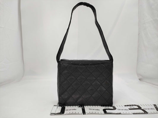 CHANEL Caviar Skin Matlasse Shoulder Bag