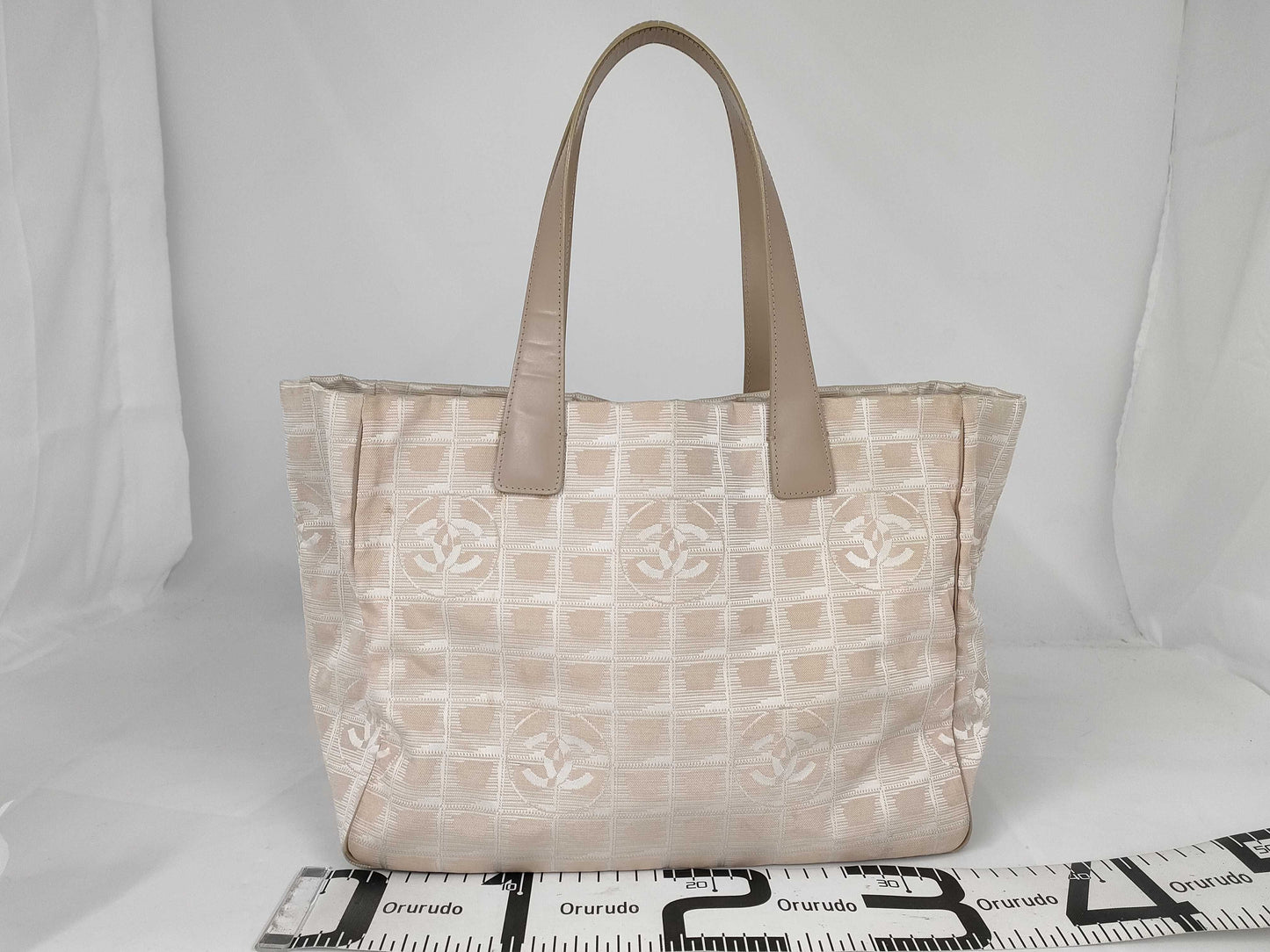 CHANEL New Travel Line New Travel Line Tote MM Tote Bag
