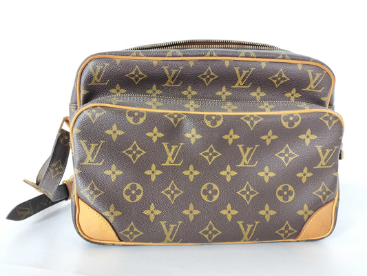 LOUIS VUITTON Monogram LOUIS VUITTON Louis Vuitton Monogram Nile M45244 Shoulder Bag Shoulder Bag