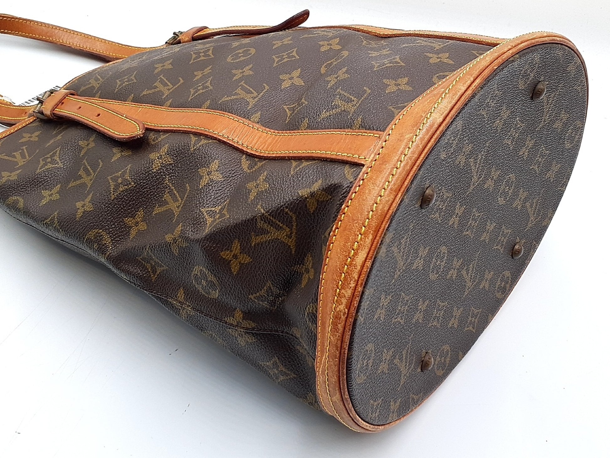 LOUIS VUITTON Monogram Bucket GM Tote Bag