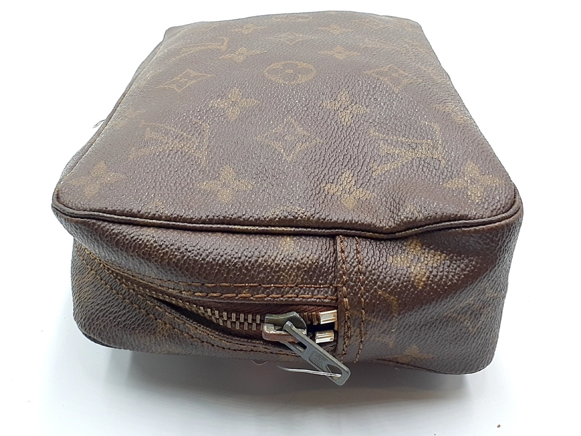 LOUIS VUITTON 3-Piece Set Monogram True Toilette 23 Second Bag