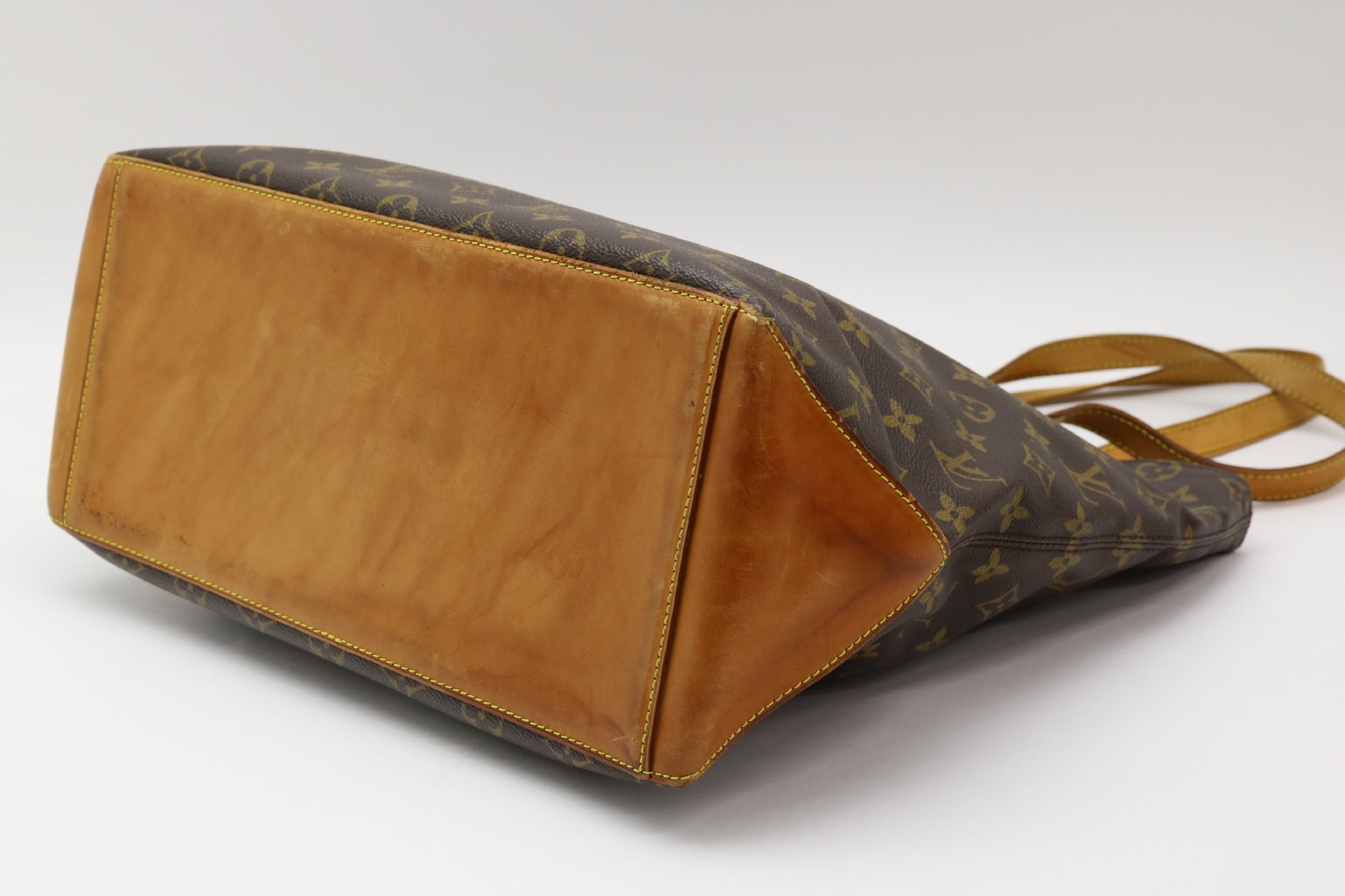 LOUIS VUITTON Monogram Kabaneri Handbag