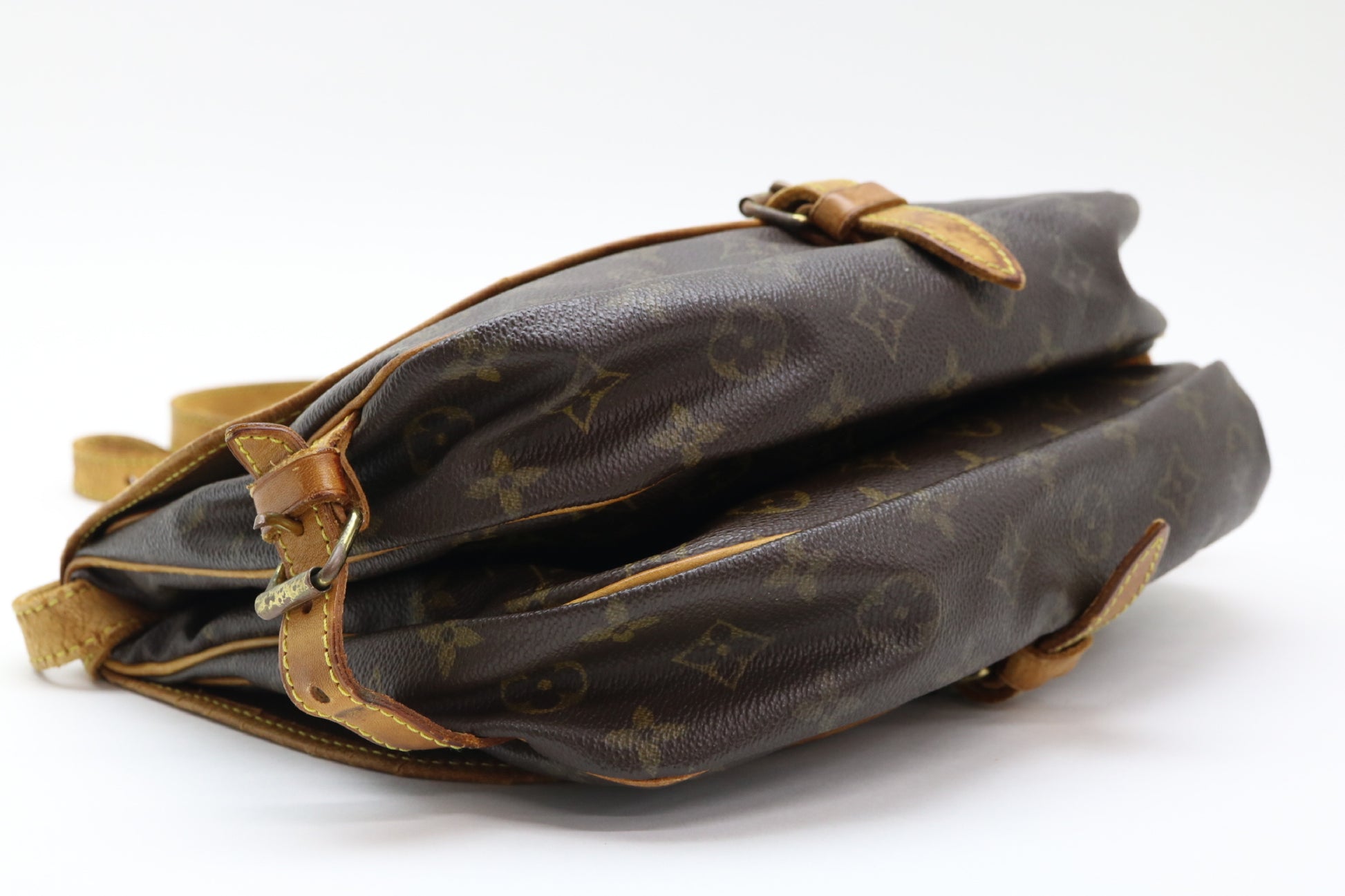 LOUIS VUITTON Monogram Saumur 30 Shoulder Bag