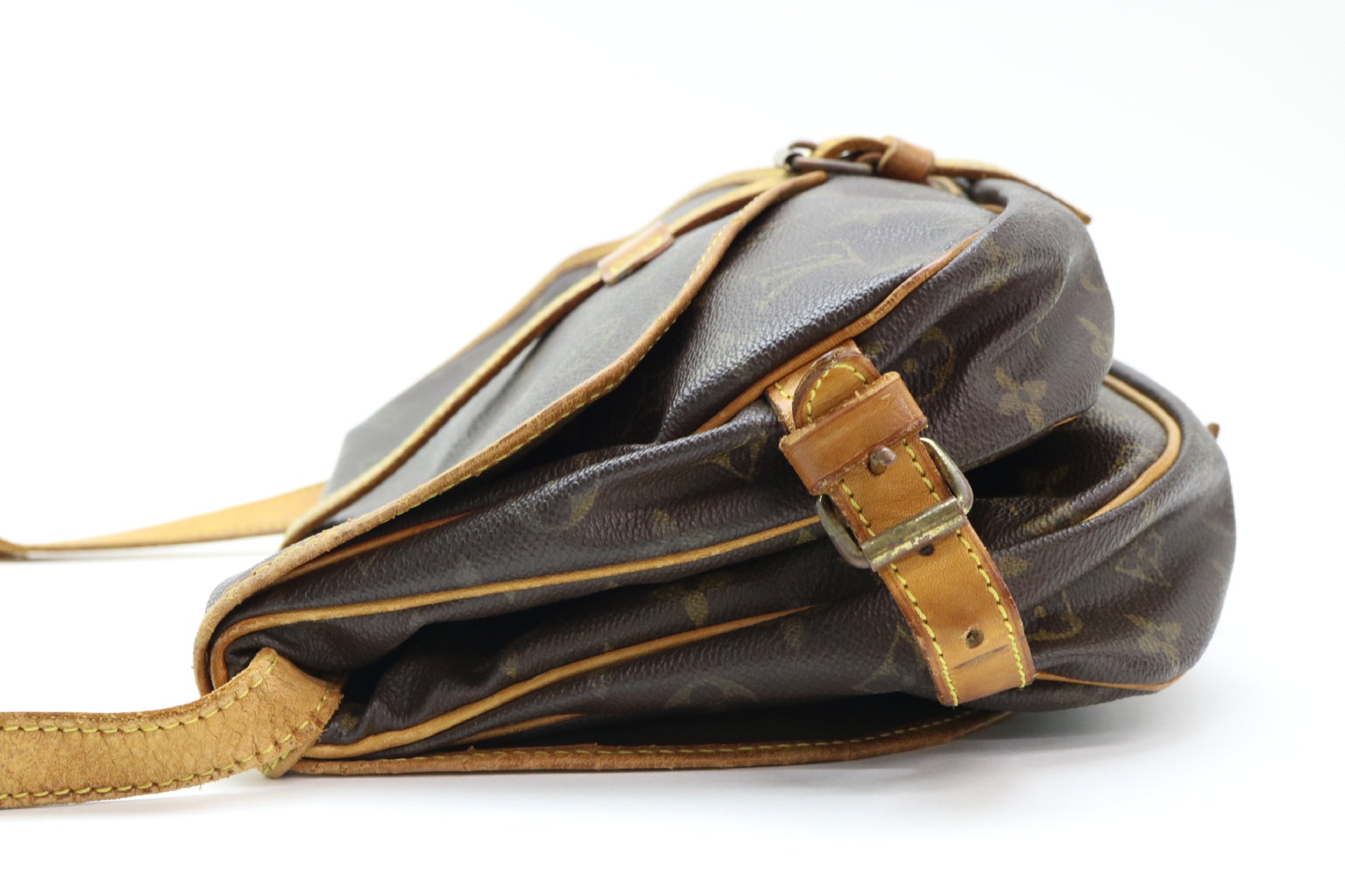 LOUIS VUITTON Monogram Saumur 30 Shoulder Bag