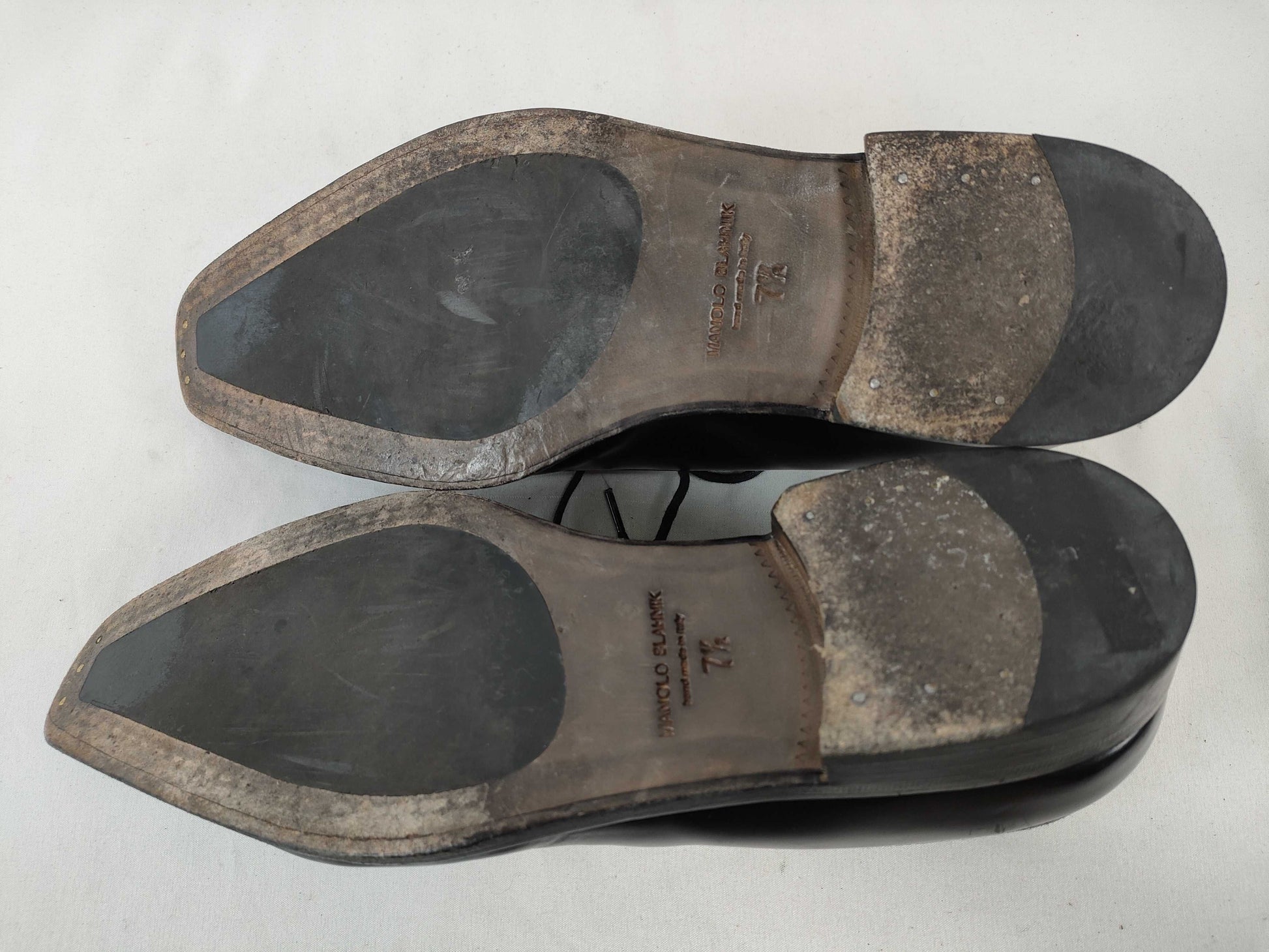 MANOLO BLAHNIK Leather Shoes Black Business Shoes