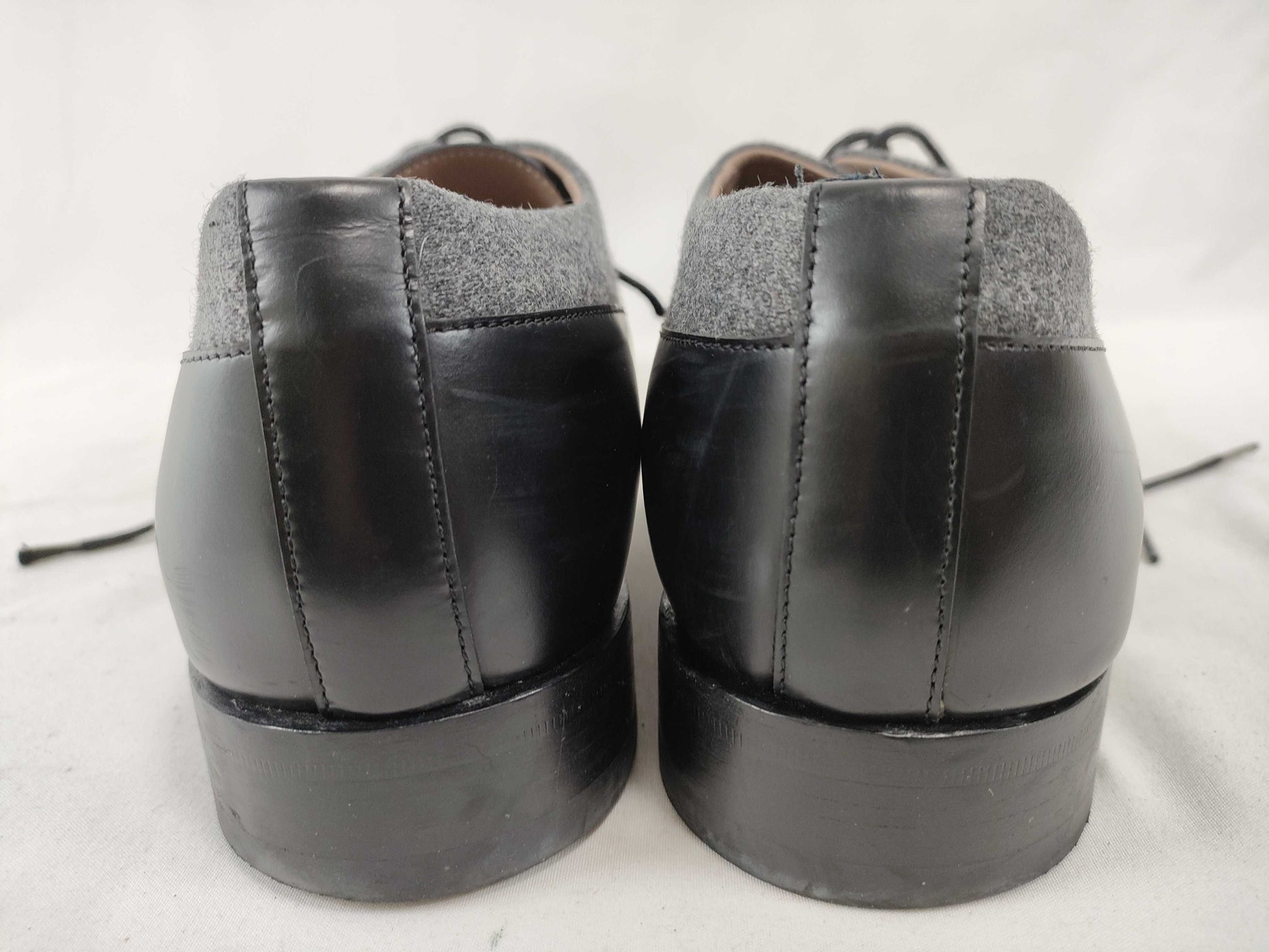 MANOLO BLAHNIK Leather Shoes Black Business Shoes