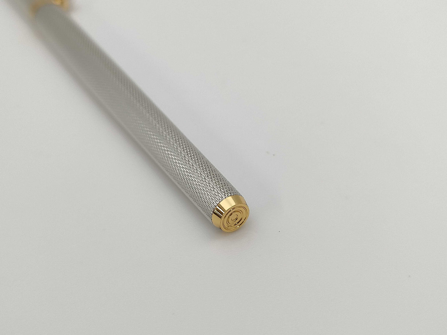 MIKIMOTO Mikimoto Ballpoint Pen with Pearl Pen / Fountain Pen