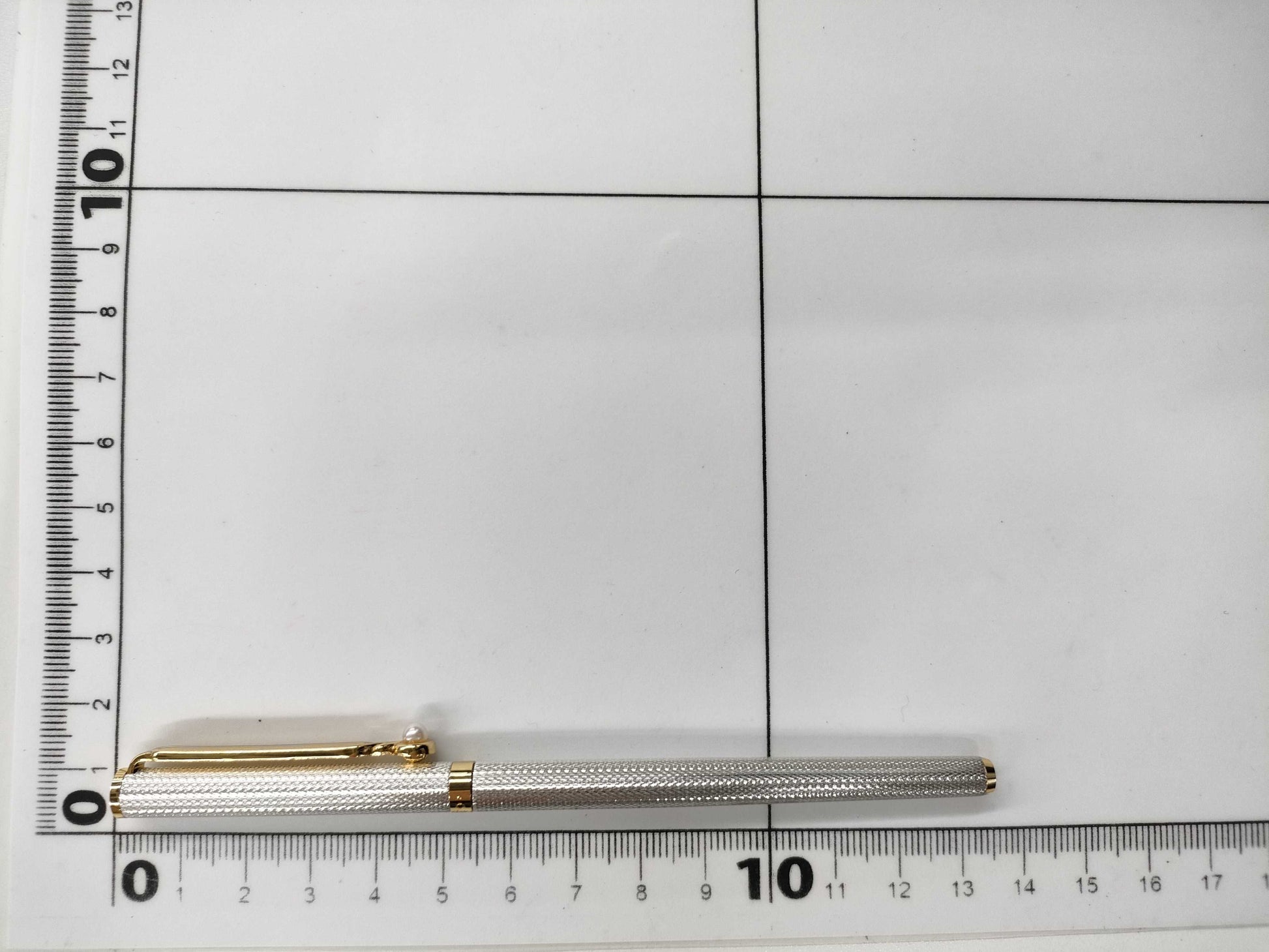 MIKIMOTO Mikimoto Ballpoint Pen with Pearl Pen / Fountain Pen