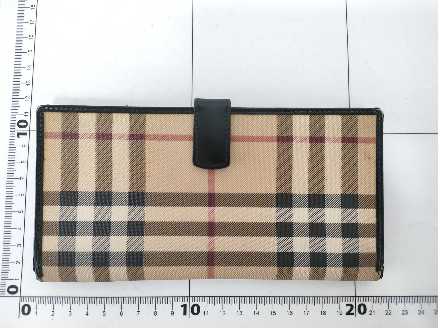 BURBERRY Check Wallet 3 Piece Wallet