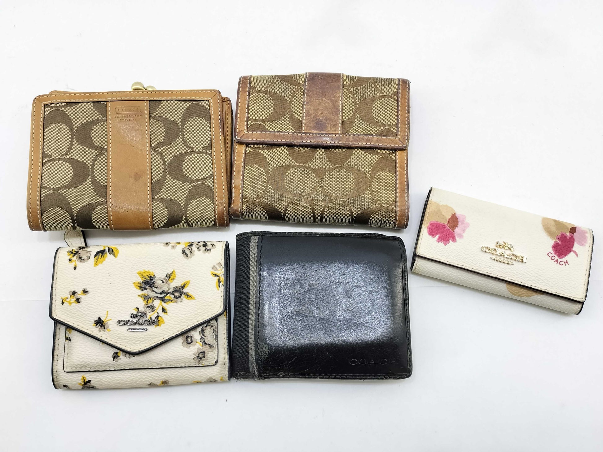 COACH Coach Wallet Signature 5 Points Wallet