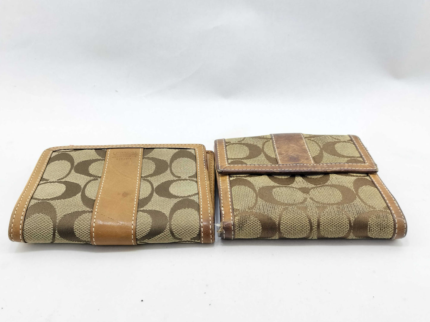 COACH Coach Wallet Signature 5 Points Wallet