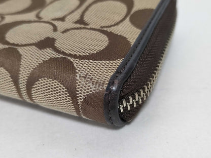 COACH Signature Coach Wallet Signature 5 Points Wallet